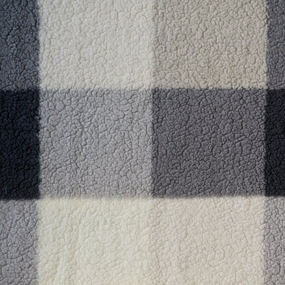 Luxe Home Decor Classic Faux Fur Throw | 1-Piece | Grey plaid combo | 50"x60" - Picture 7 of 13